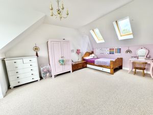 Photo 21- click for photo gallery